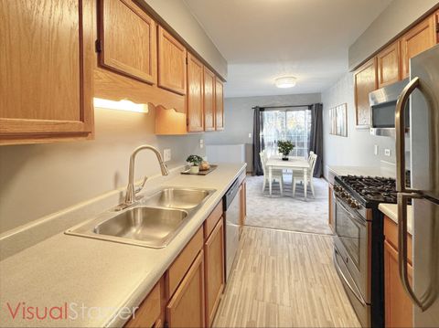 Tiny photo for 1236 Sandhurst Lane #1236, South Elgin, IL 60177 (MLS # 12515461)