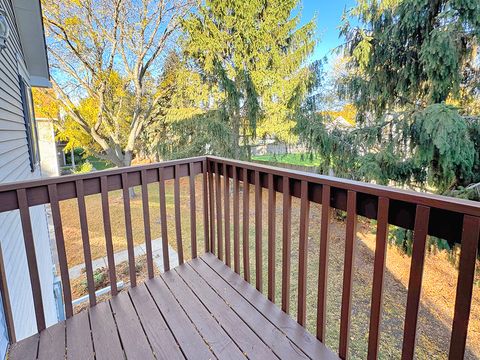 Tiny photo for 1236 Sandhurst Lane #1236, South Elgin, IL 60177 (MLS # 12515461)