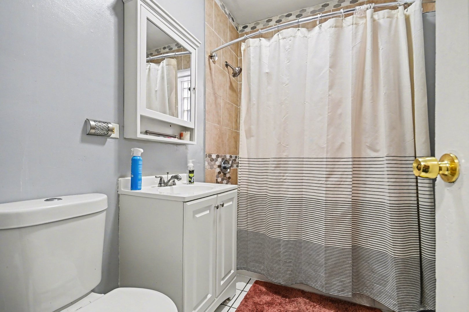 6110 S MAPLEWOOD Avenue