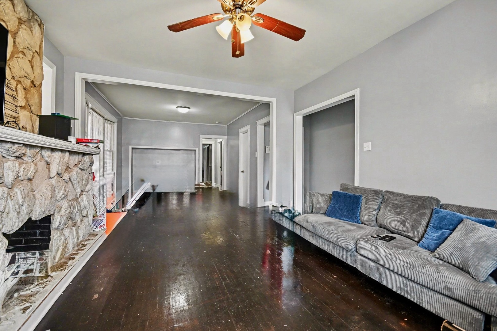 6110 S MAPLEWOOD Avenue