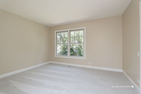 Tiny photo for 1096 Chesapeake Boulevard, Grayslake, IL 60030 (MLS # 12643026)