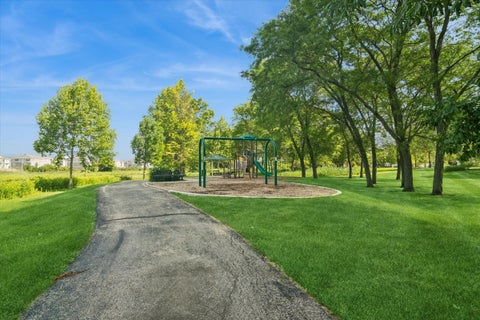 Tiny photo for 501 Grosse Pointe Circle, Vernon Hills, IL 60061 (MLS # 12690800)