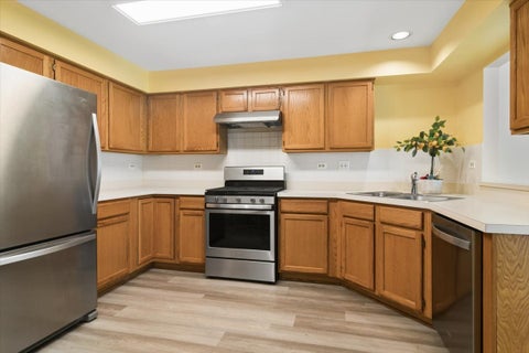 Tiny photo for 501 Grosse Pointe Circle, Vernon Hills, IL 60061 (MLS # 12690800)