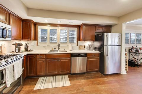 Tiny photo for 1530 E Northwest Highway #2A, Arlington Heights, IL 60004 (MLS # 12591554)