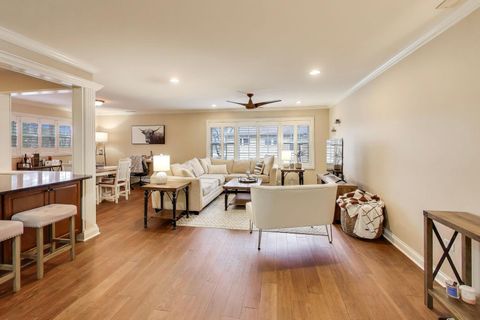 Tiny photo for 1530 E Northwest Highway #2A, Arlington Heights, IL 60004 (MLS # 12591554)