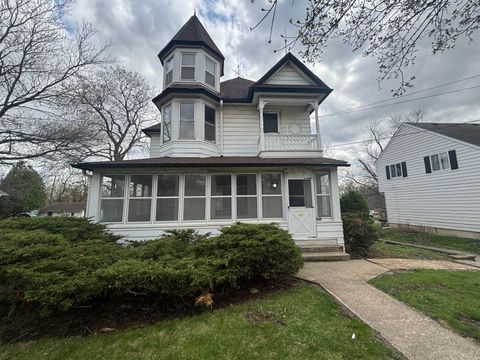 Photo of 4221 Old Grand Avenue, Gurnee, IL 60031 (MLS # 12620533)