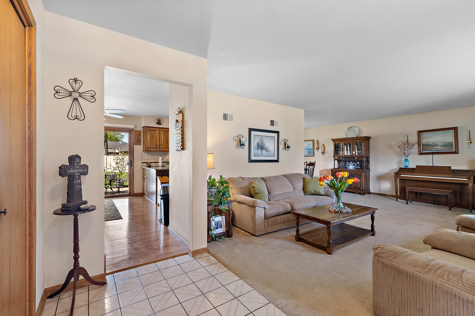 8120 Cherokee Trail