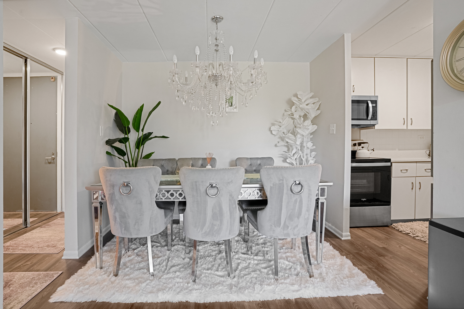 16 E Old Willow Road 223S