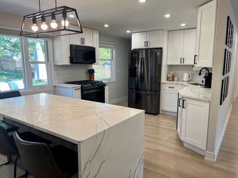 Tiny photo for 1309 Fairlane Drive, Schaumburg, IL 60193 (MLS # 12478332)