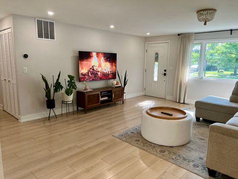 Tiny photo for 1309 Fairlane Drive, Schaumburg, IL 60193 (MLS # 12478332)