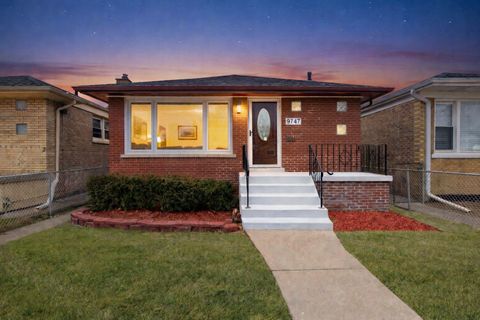 Photo of 9747 S Harvard Avenue, Chicago, IL 60628 (MLS # 12580625)