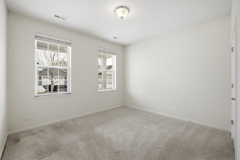 Tiny photo for 935 Carolina Court, Pingree Grove, IL 60140 (MLS # 12551373)