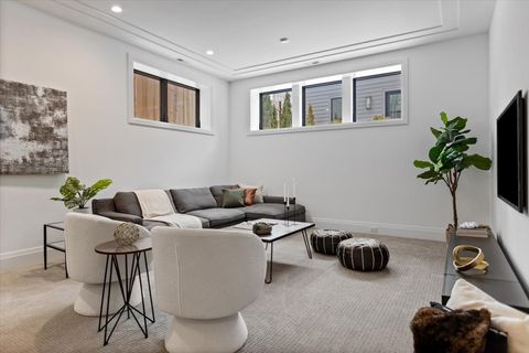 Tiny photo for 3846 N Bell Avenue, Chicago, IL 60618 (MLS # 12560638)