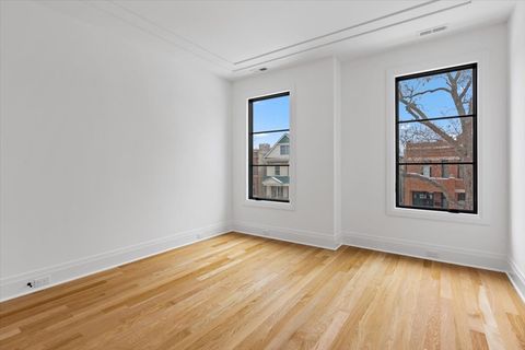 Tiny photo for 3846 N Bell Avenue, Chicago, IL 60618 (MLS # 12560638)