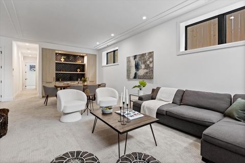 Tiny photo for 3846 N Bell Avenue, Chicago, IL 60618 (MLS # 12560638)