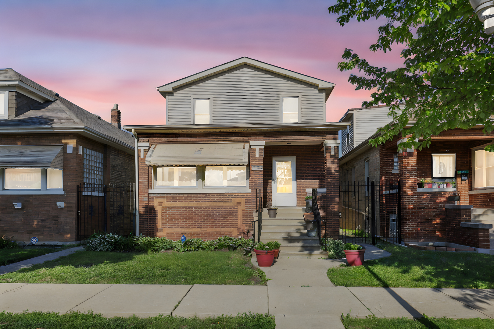 1511 N Monitor Avenue