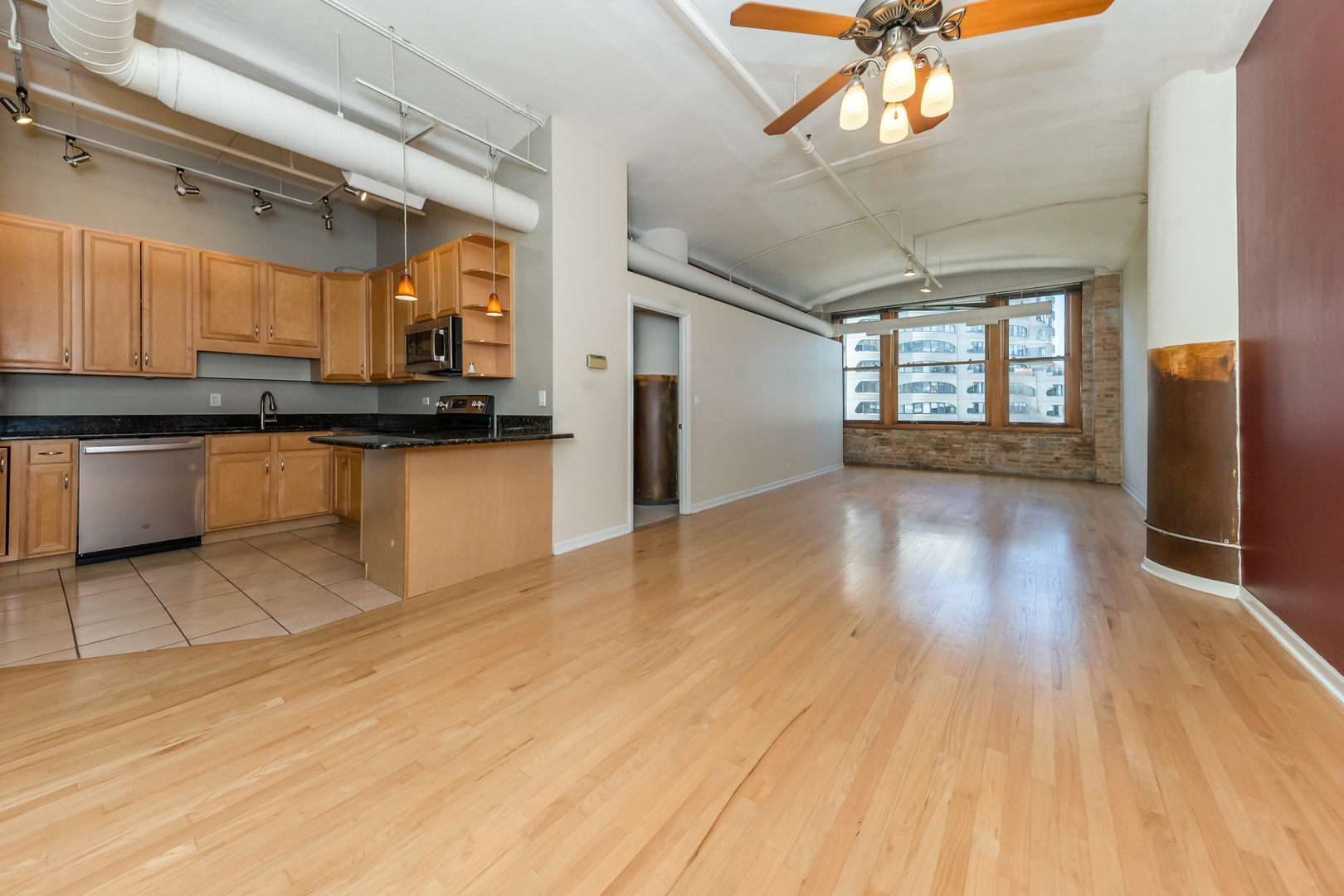 801 S Wells Street 507