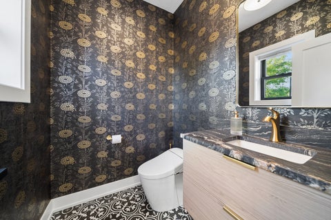 Tiny photo for 5407 W Pensacola Avenue, Chicago, IL 60641 (MLS # 12717976)
