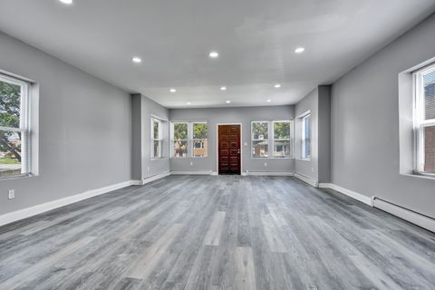 Tiny photo for 7409 W 63rd Place, Summit, IL 60501 (MLS # 12446068)