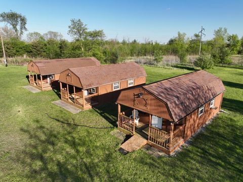 Tiny photo for 990 E 2800 North Road, Clifton, IL 60927 (MLS # 12263268)