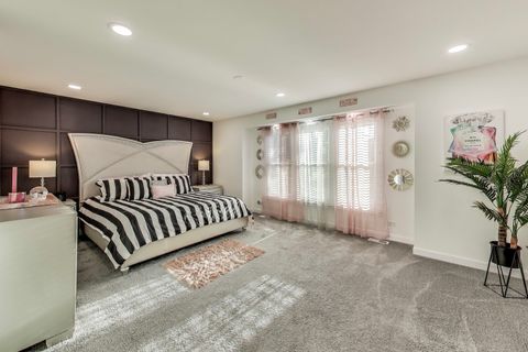 Tiny photo for 927 Garfield Avenue, Libertyville, IL 60048 (MLS # 12470137)