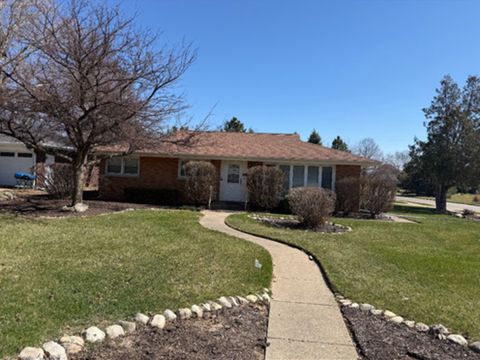 Photo of 921 Northfield Drive, Aurora, IL 60505 (MLS # 12631028)