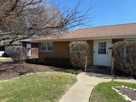 Tiny photo for 921 Northfield Drive, Aurora, IL 60505 (MLS # 12631028)