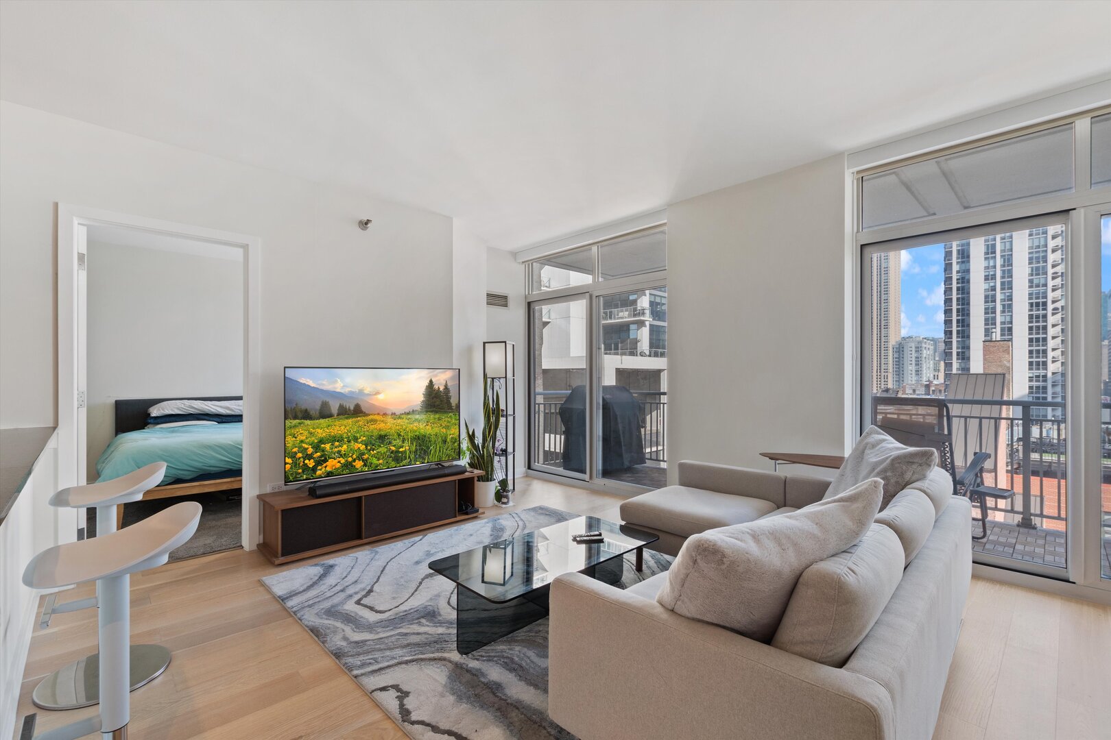 330 W Grand Avenue 1107