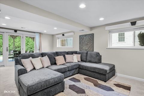 Tiny photo for 425 W Gartner Road, Naperville, IL 60540 (MLS # 12482159)