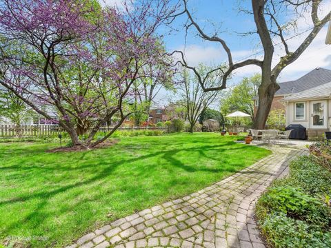 Tiny photo for 727 S Spring Avenue, La Grange, IL 60525 (MLS # 12628834)