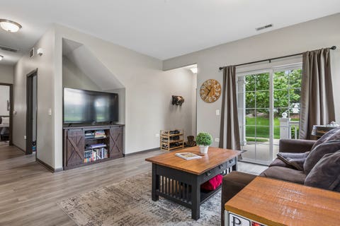 Tiny photo for 2305 Aurora Drive #8, Pingree Grove, IL 60140 (MLS # 12642307)