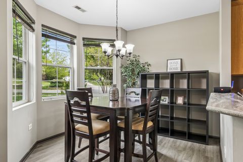Tiny photo for 2305 Aurora Drive #8, Pingree Grove, IL 60140 (MLS # 12642307)