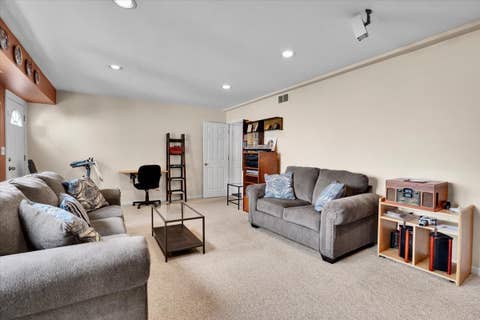 Tiny photo for 154 Newtown Drive, Buffalo Grove, IL 60089 (MLS # 12721452)