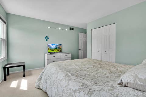 Tiny photo for 154 Newtown Drive, Buffalo Grove, IL 60089 (MLS # 12721452)