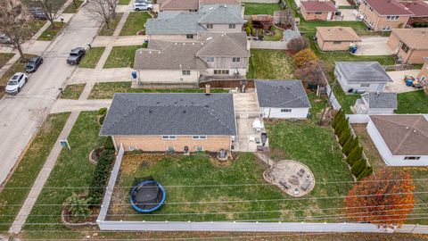 Tiny photo for 4820 W 106th Street, Oak Lawn, IL 60453 (MLS # 12524676)