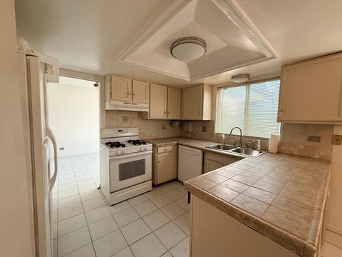 Tiny photo for 375 Longford Drive, Elgin, IL 60120 (MLS # 12628155)