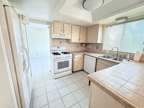 Tiny photo for 375 Longford Drive, Elgin, IL 60120 (MLS # 12628155)