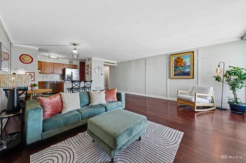 Tiny photo for 6033 N SHERIDAN Road #31M, Chicago, IL 60660 (MLS # 12720349)