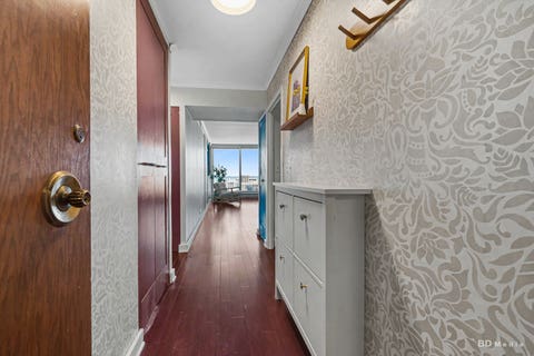 Tiny photo for 6033 N SHERIDAN Road #31M, Chicago, IL 60660 (MLS # 12720349)