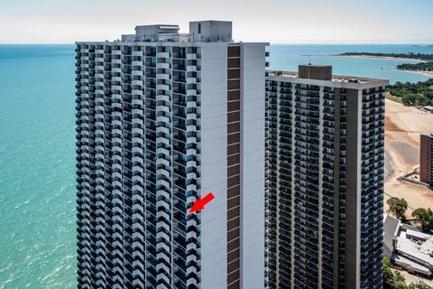 Tiny photo for 6033 N SHERIDAN Road #31M, Chicago, IL 60660 (MLS # 12720349)
