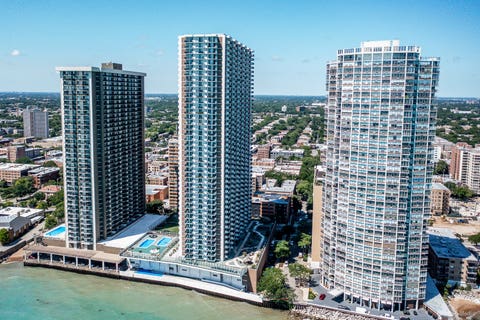 Tiny photo for 6033 N SHERIDAN Road #31M, Chicago, IL 60660 (MLS # 12720349)