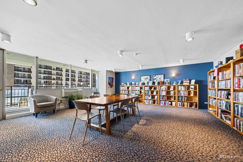 Tiny photo for 6033 N SHERIDAN Road #31M, Chicago, IL 60660 (MLS # 12720349)