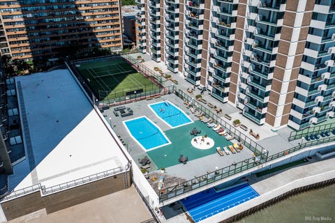 Tiny photo for 6033 N SHERIDAN Road #31M, Chicago, IL 60660 (MLS # 12720349)