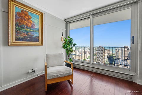 Tiny photo for 6033 N SHERIDAN Road #31M, Chicago, IL 60660 (MLS # 12720349)