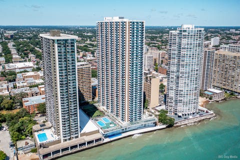 Tiny photo for 6033 N SHERIDAN Road #31M, Chicago, IL 60660 (MLS # 12720349)