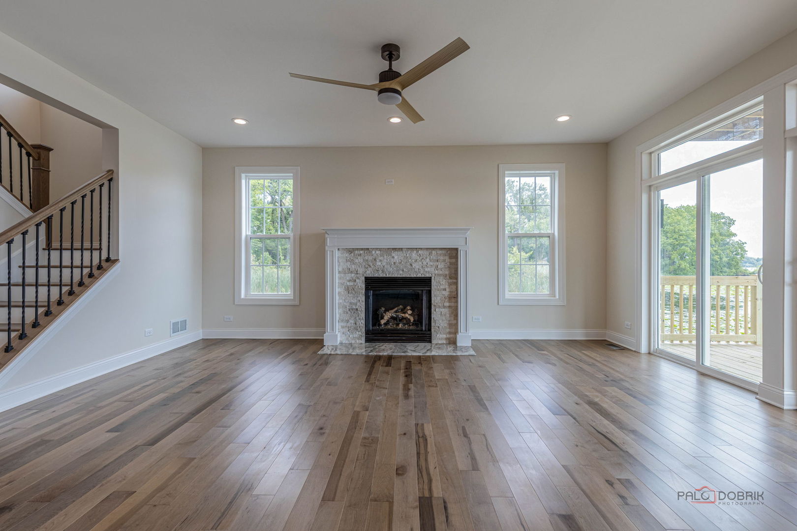 807 Lakeview Drive