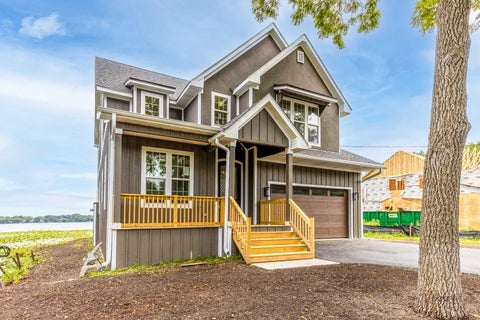 Tiny photo for 807 Lakeview Drive, Round Lake, IL 60073 (MLS # 12748116)