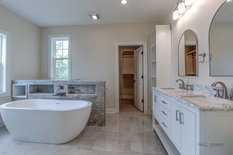 Tiny photo for 807 Lakeview Drive, Round Lake, IL 60073 (MLS # 12748116)