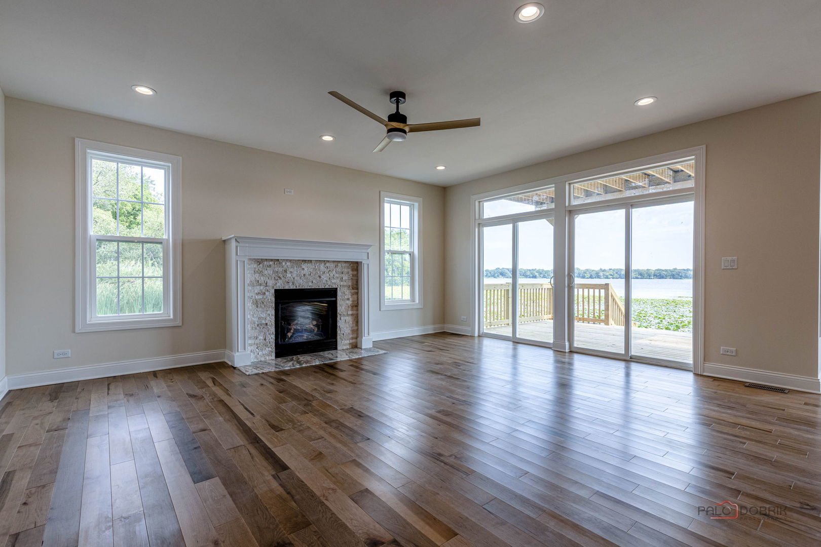 807 Lakeview Drive