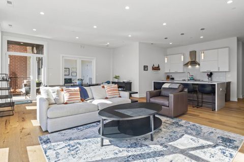 Tiny photo for 1824 W Foster Avenue #302, Chicago, IL 60640 (MLS # 12493270)